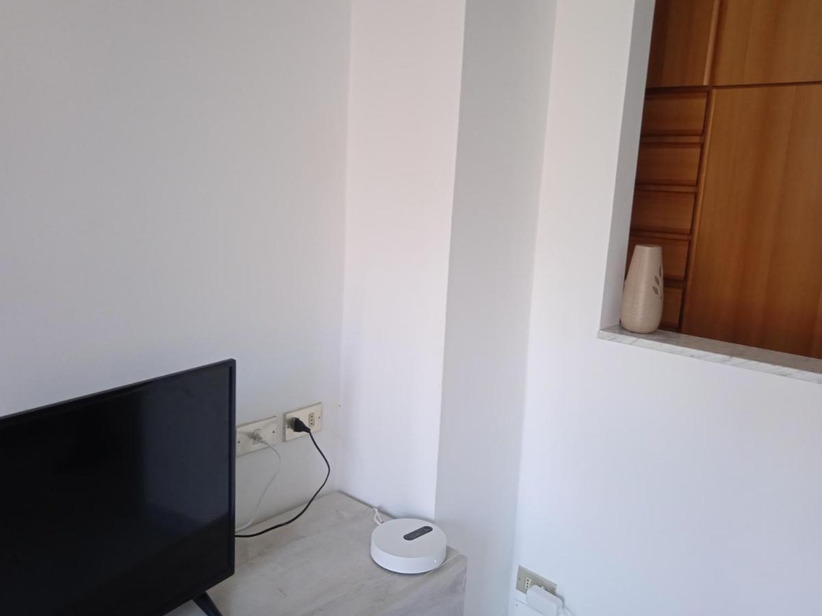 Niguarda Alfred House Apartment Bresso Exterior foto