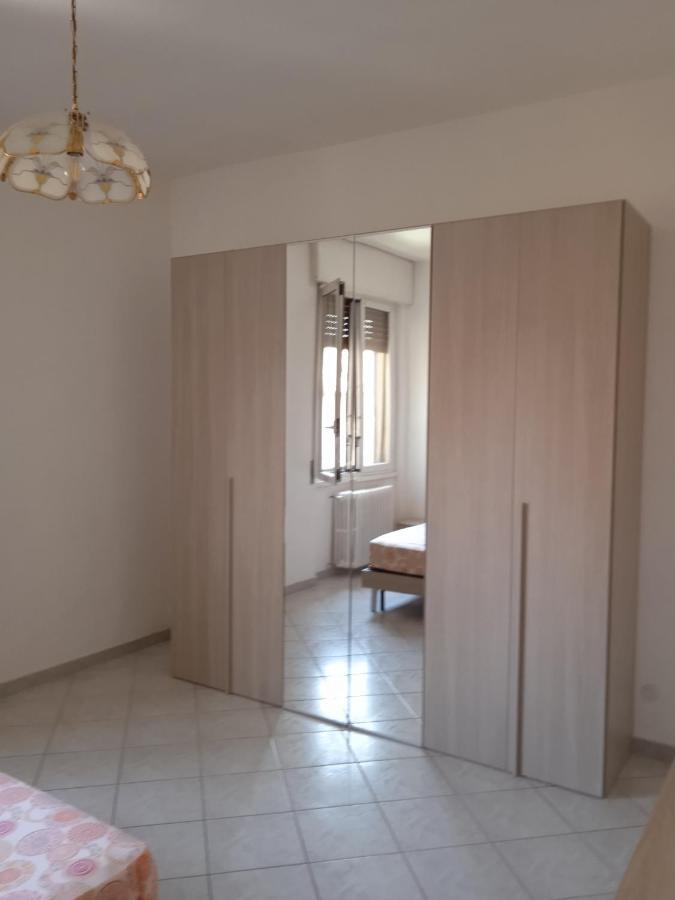 Niguarda Alfred House Apartment Bresso Exterior foto