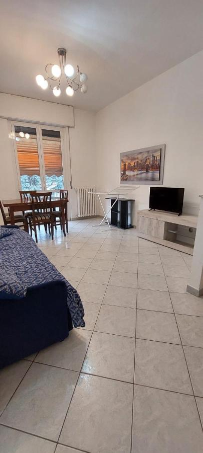 Niguarda Alfred House Apartment Bresso Exterior foto