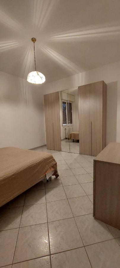 Niguarda Alfred House Apartment Bresso Exterior foto